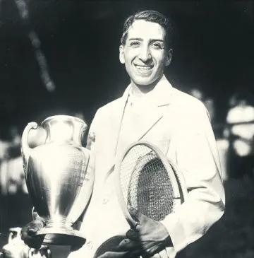 René Lacoste à Forest Hills le 17 septembre 1927 c Droits réservés min scaled e1605888023660 360x0 c default