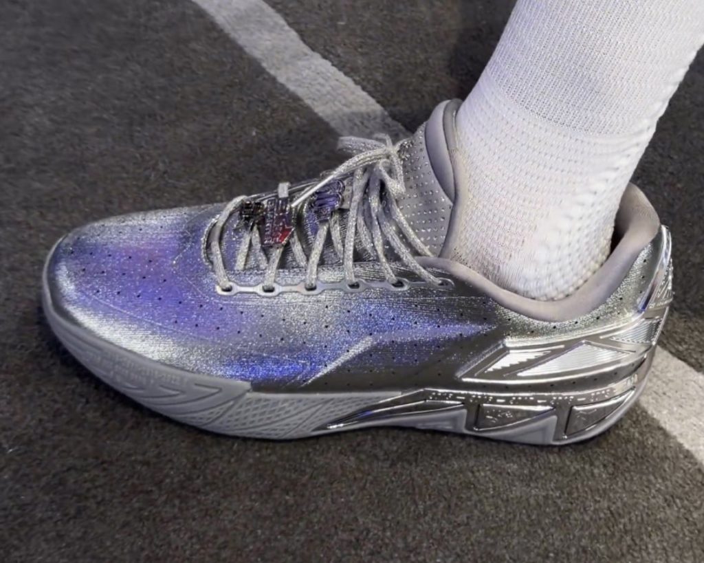 Stephen Curry Klay Thompson’s KT 11