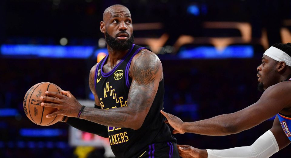featured LeBron James B