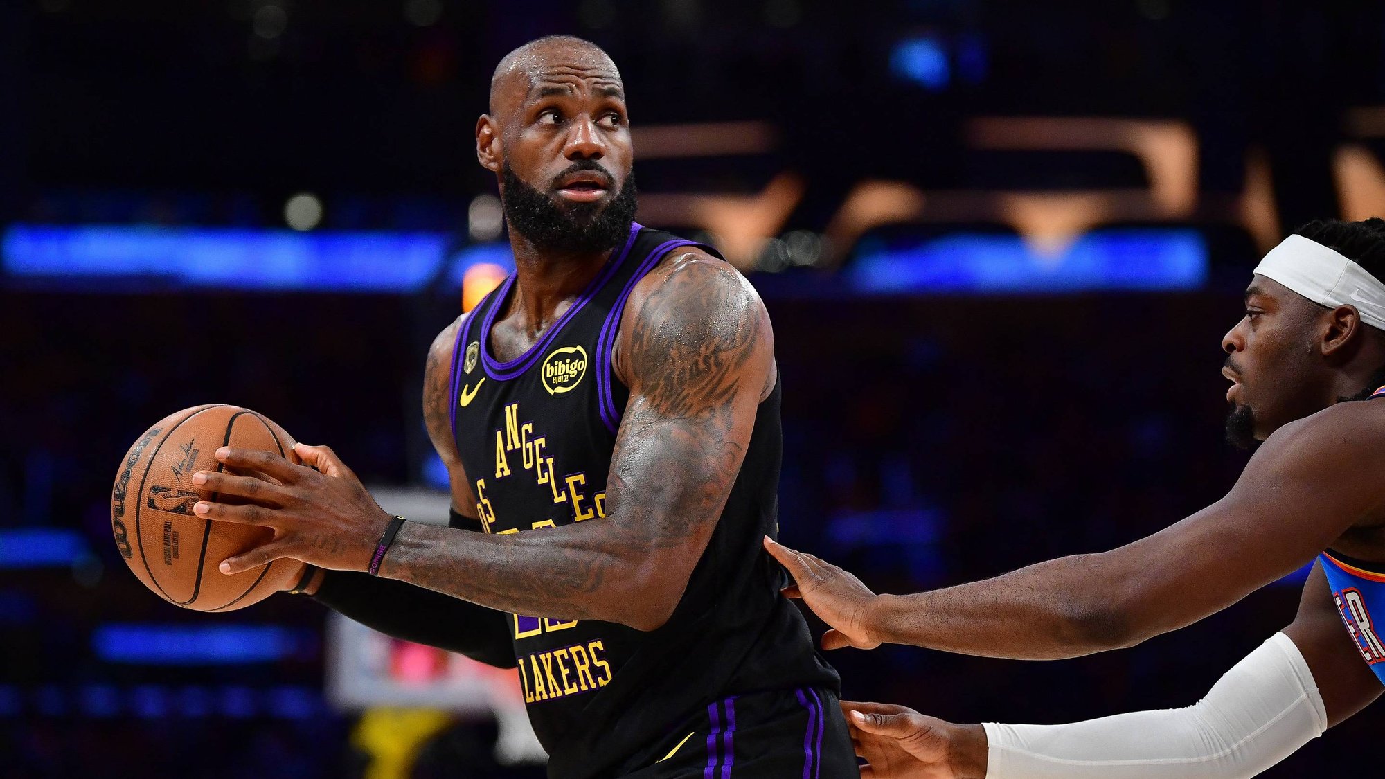 featured LeBron James B