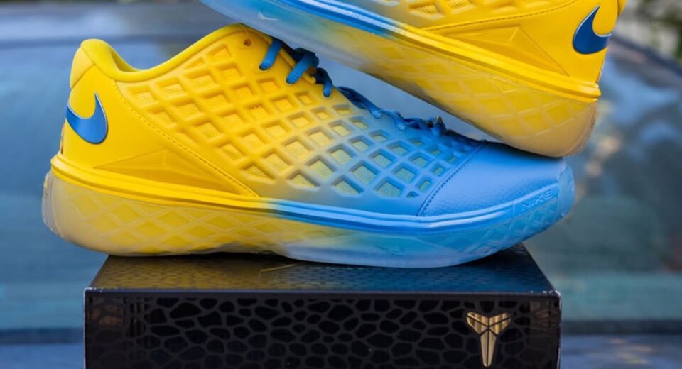 featured Nike And Foot L